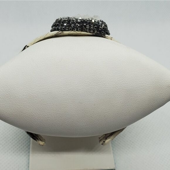 Unique White & Gray Bracelet & Ring Set